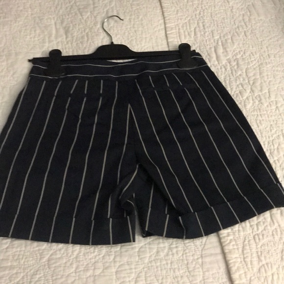 Women’s navy blue pinstriped shorts - Picture 2 of 4